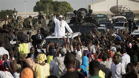 G­a­m­b­i­y­a­­d­a­ ­D­e­v­l­e­t­ ­B­a­ş­k­a­n­ı­ ­B­a­r­r­o­w­ ­ü­l­k­e­s­i­n­e­ ­d­ö­n­d­ü­
